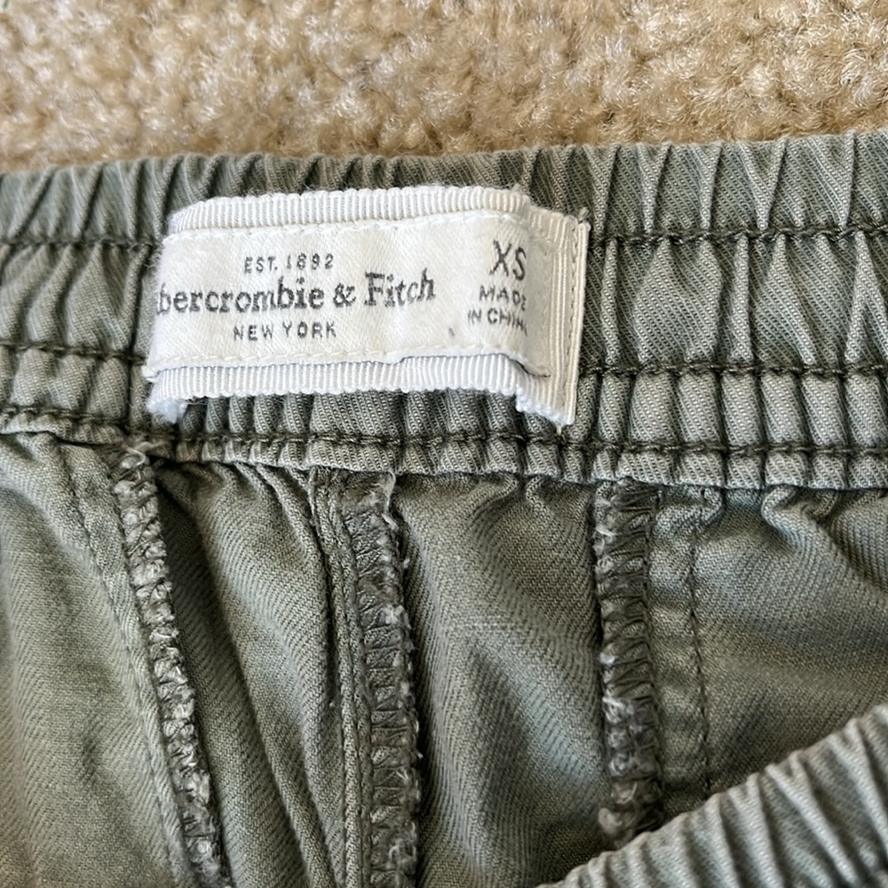 Abercrombie & Fitch Women's Moto Green Cotton Blend Utility Joggers, Size XS - Picture 4 of 15